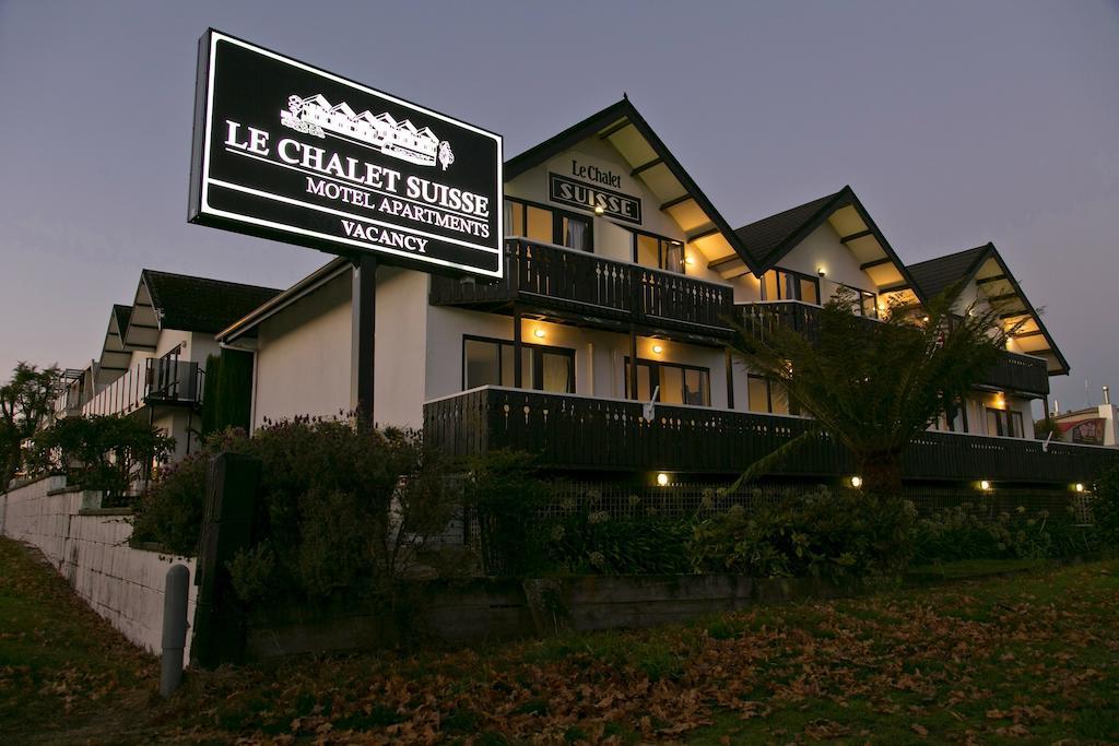 Le Chalet Suisse Motel Taupo Kültér fotó